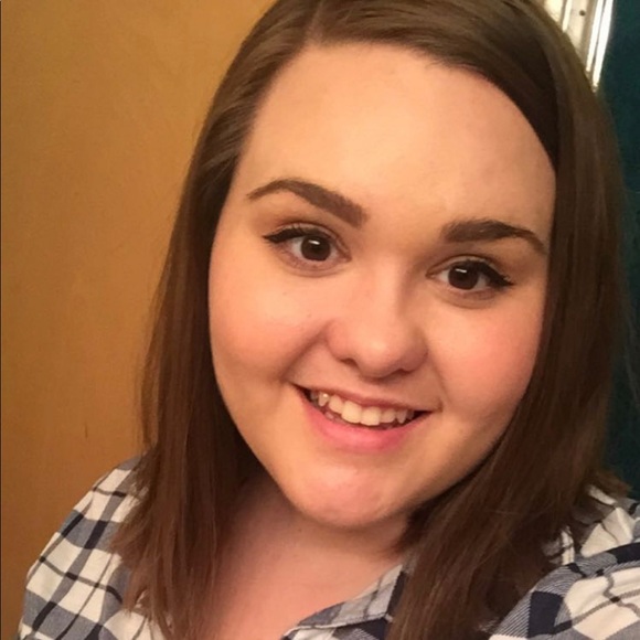 Meet your Posher, Amy - Picture 1 of 1